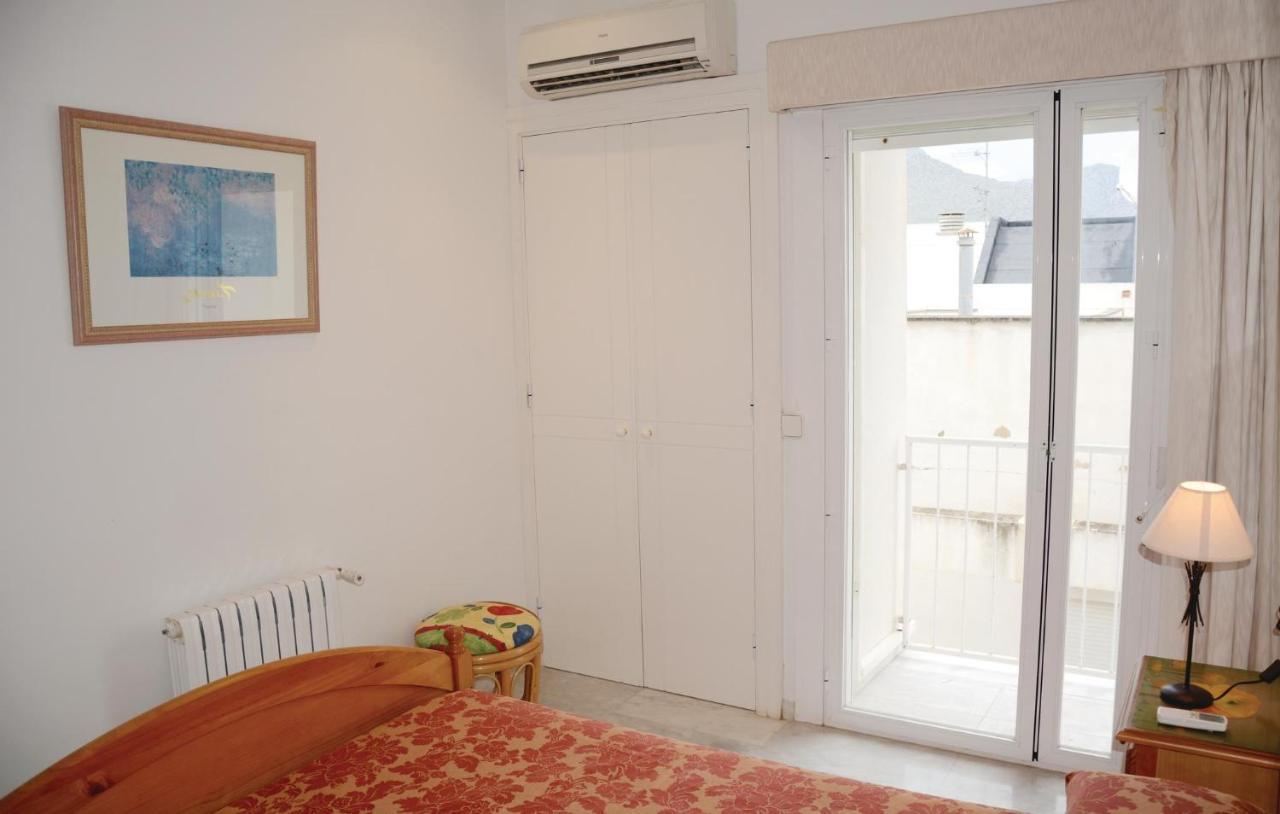Stunning In Port De Pollena With 3 Bedrooms&wifi Appartement