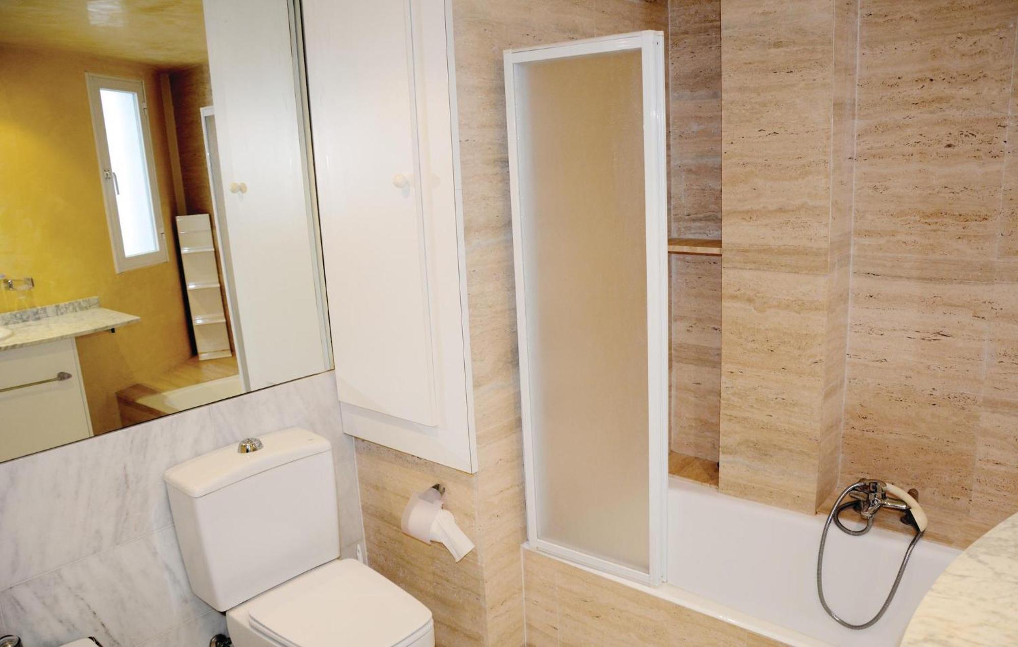 Stunning In With Wifi Apartamento Puerto Pollensa
